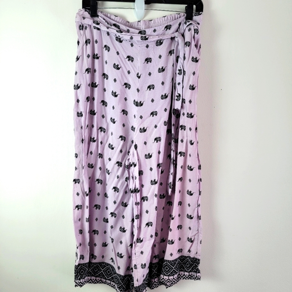 Yado Rayon Large Wide Leg Cropped Pants Elephant Print Boho